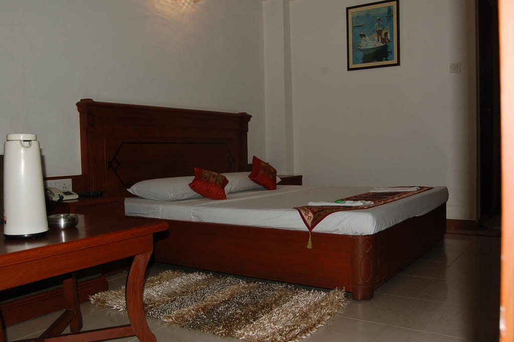Hotel Kanishka Phg Bangalore Room photo